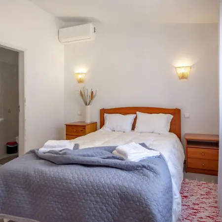 Holiday home Le Petit Charme